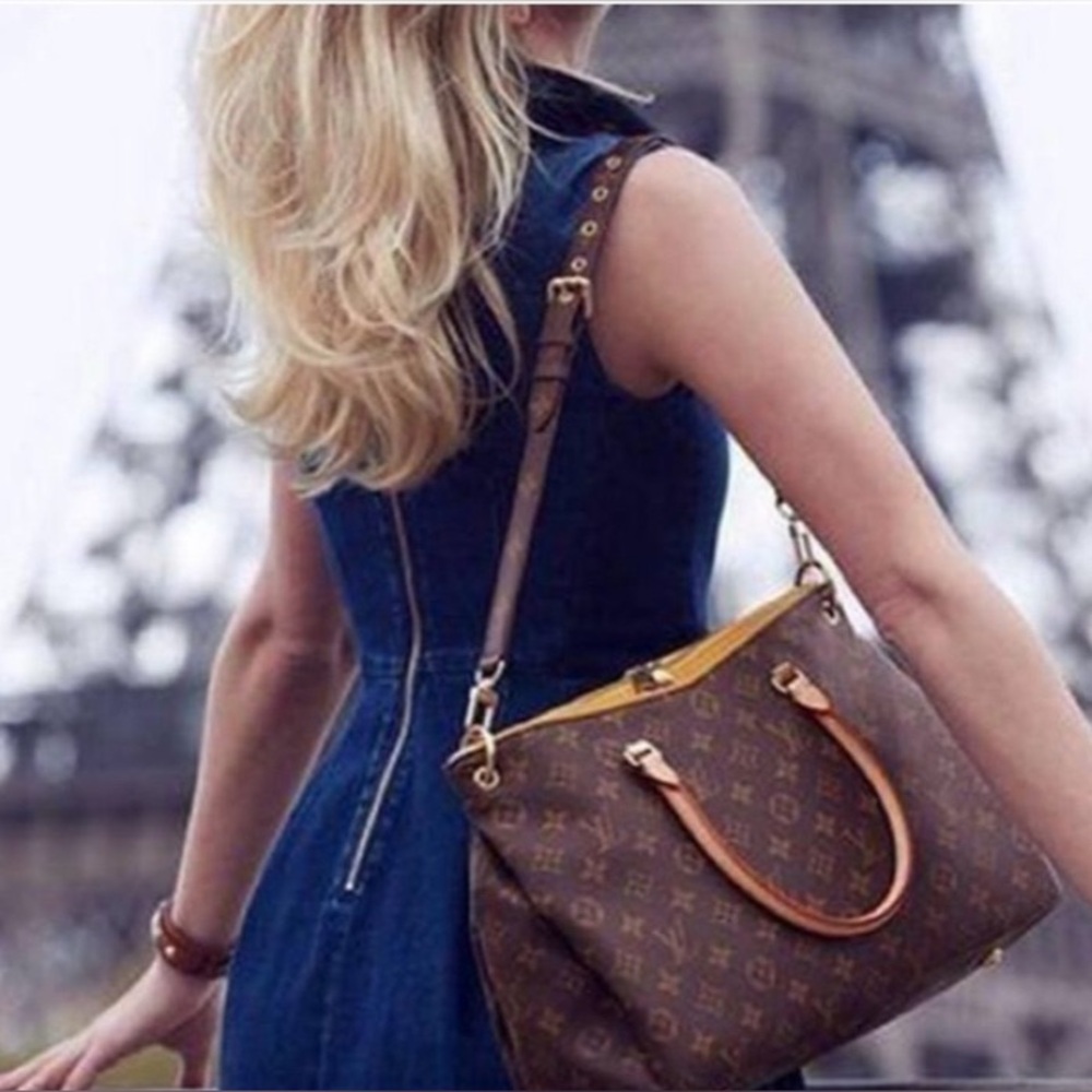LOUIS VUITTON Large Pallas PM Bag! NWOT With Authentic Dust Bag & COA Included - Picture 15 of 15